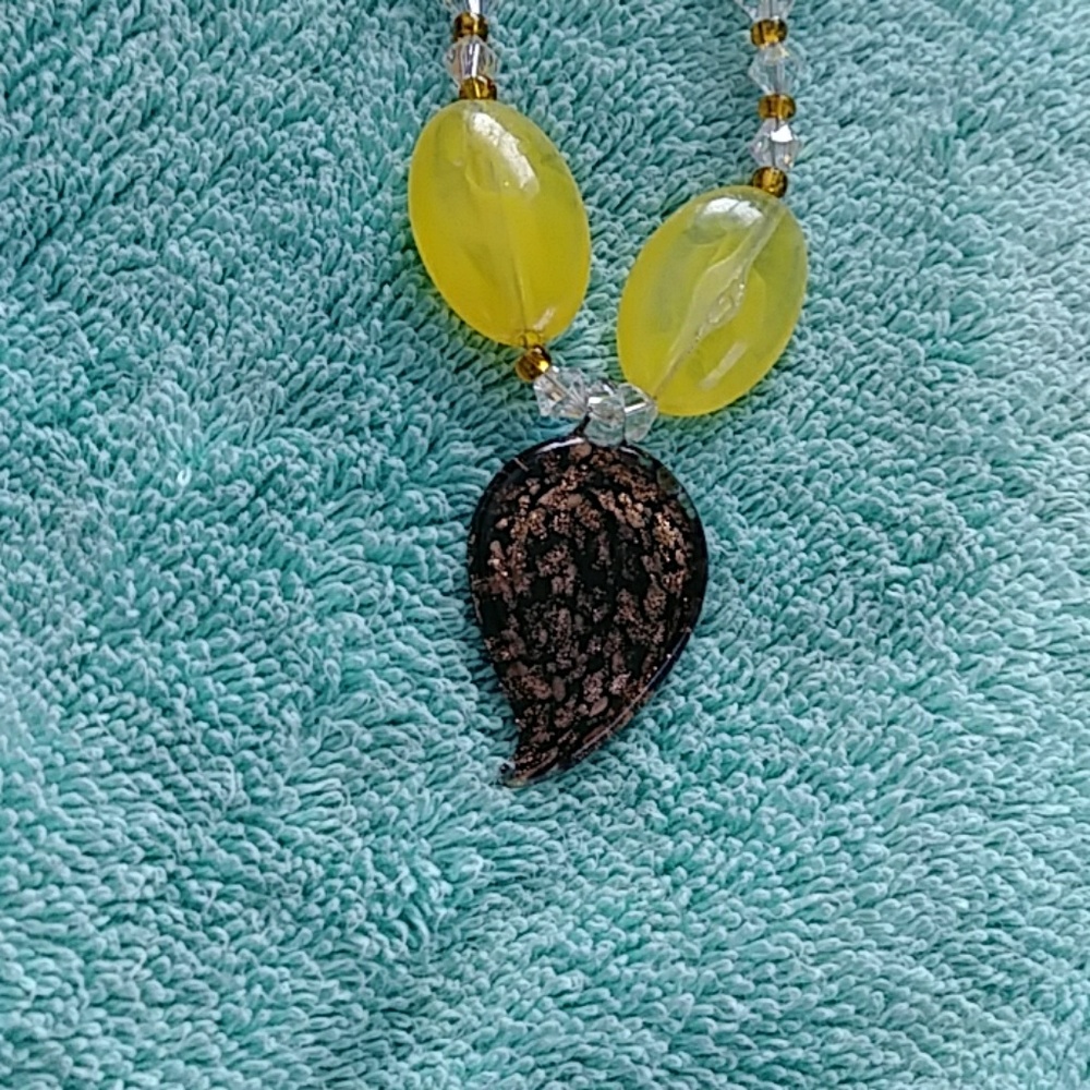 Handmade necklace - Picture 2 of 3